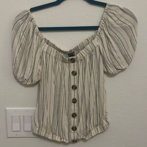 American Eagle On or Off Shoulder Crop Top size S